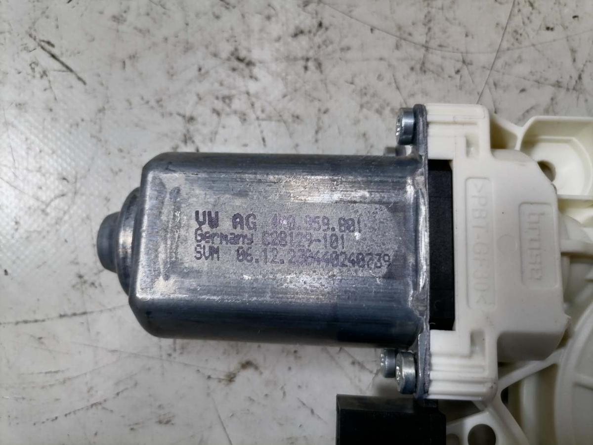 VW Passat B9 original Fensterhebermotor vorn links Bj.2024